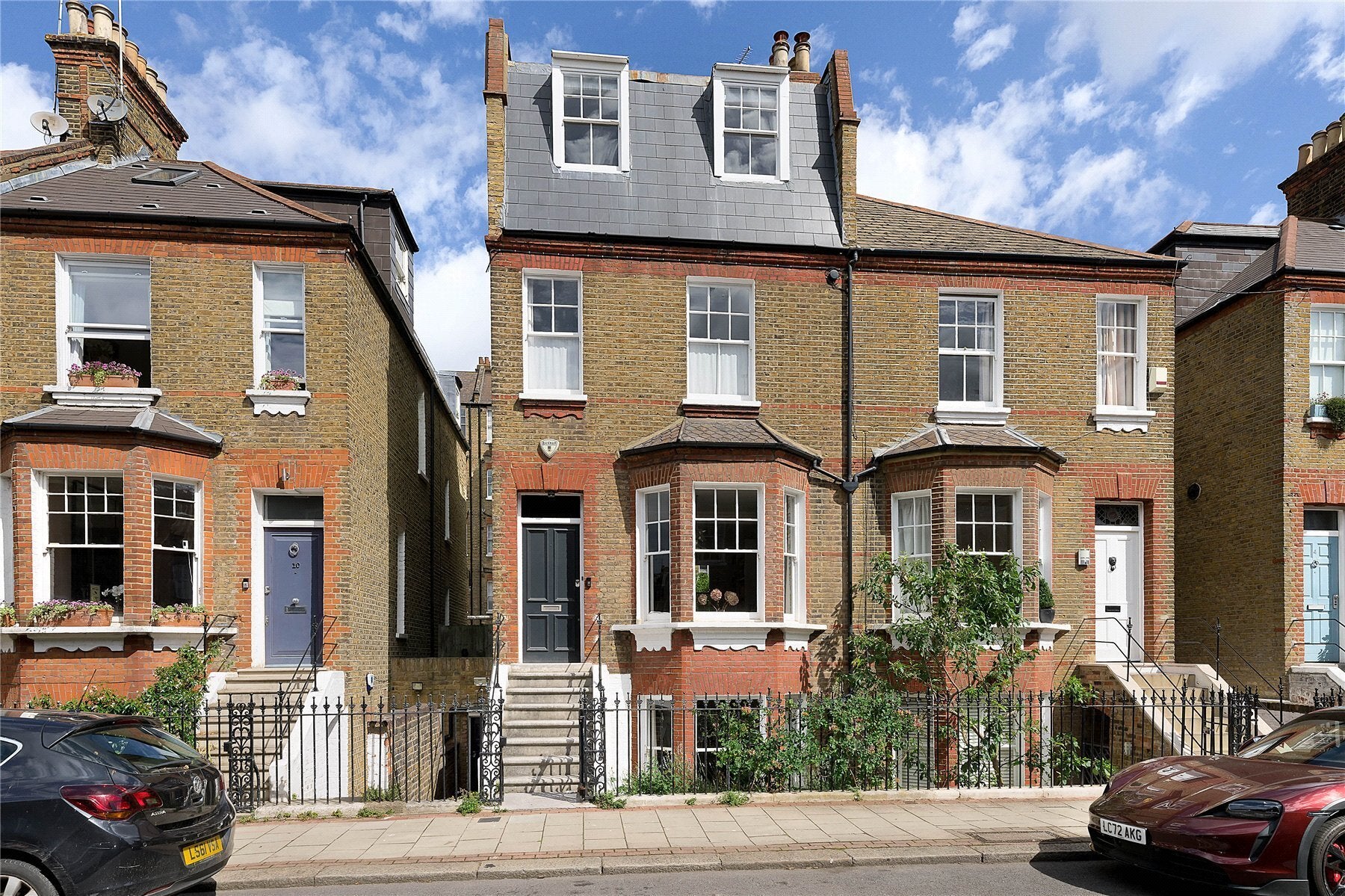 House Warriner Gardens in Greater London