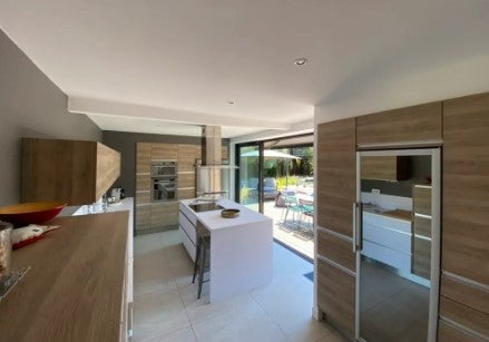 House Rue des Treilles in Libourne