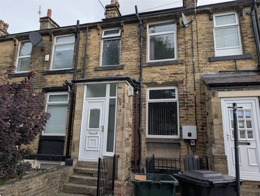 House Ashgrove in Bradford