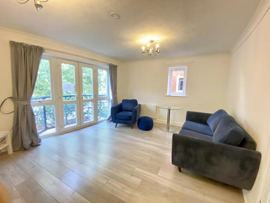 Flat Vancouver Quay in Salford