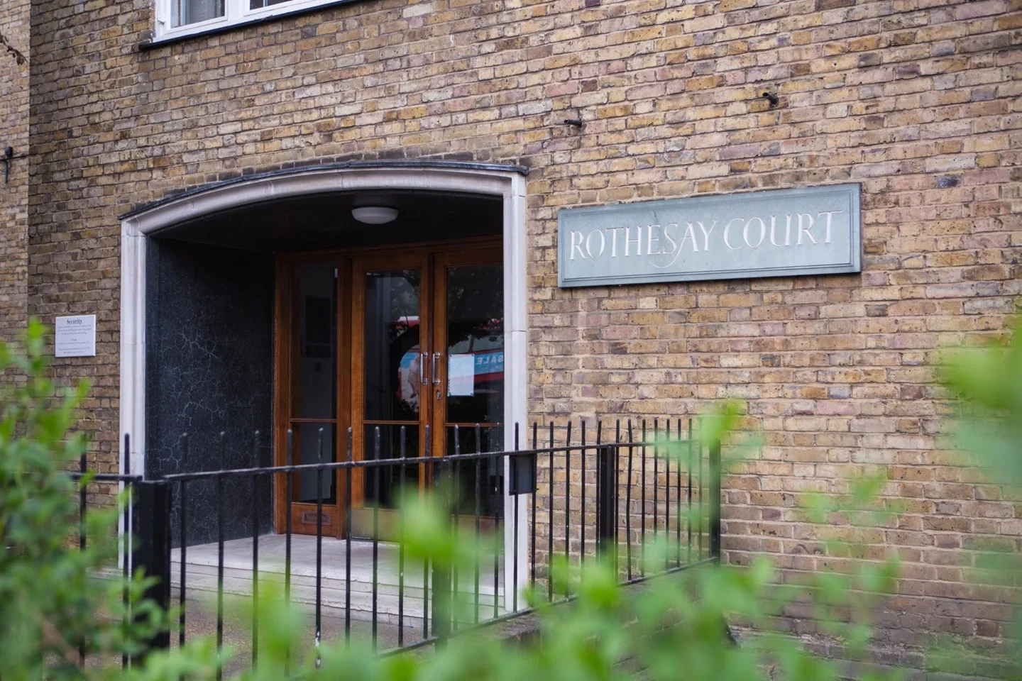 Flat Harleyford Street in Greater London