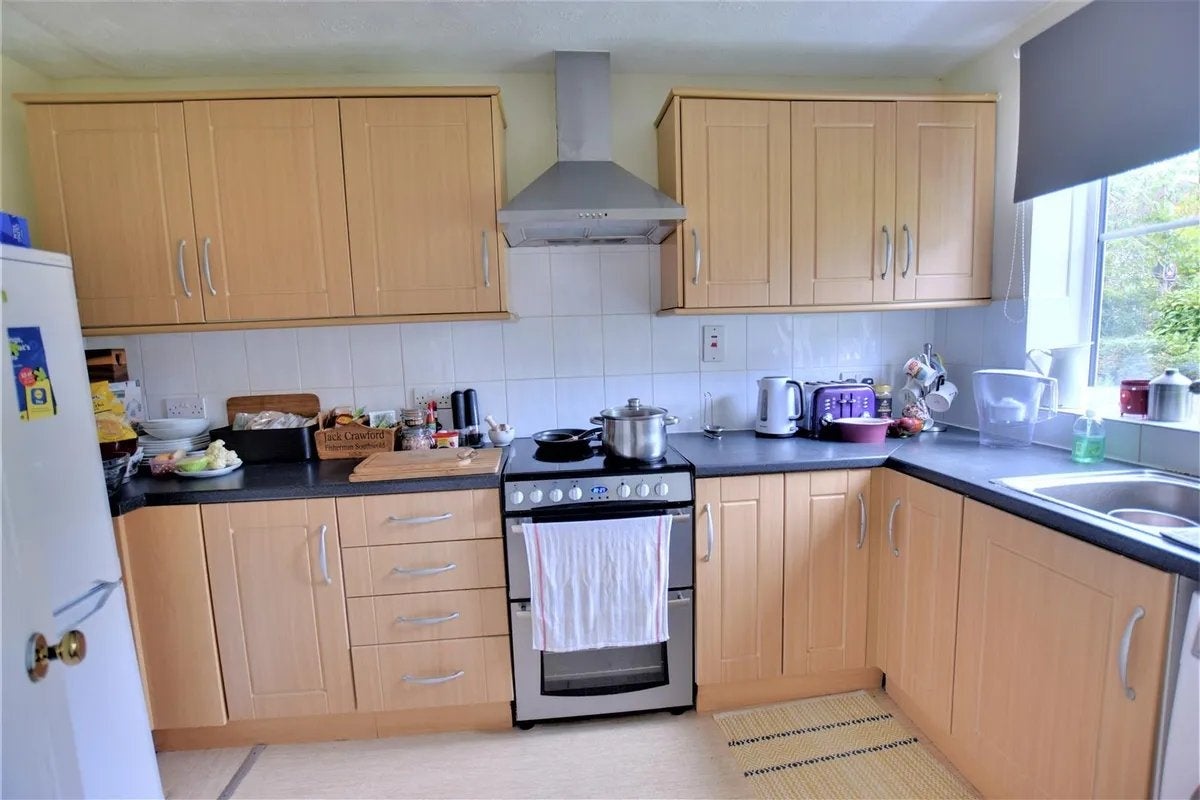 Flat Rickmansworth Road in Watford