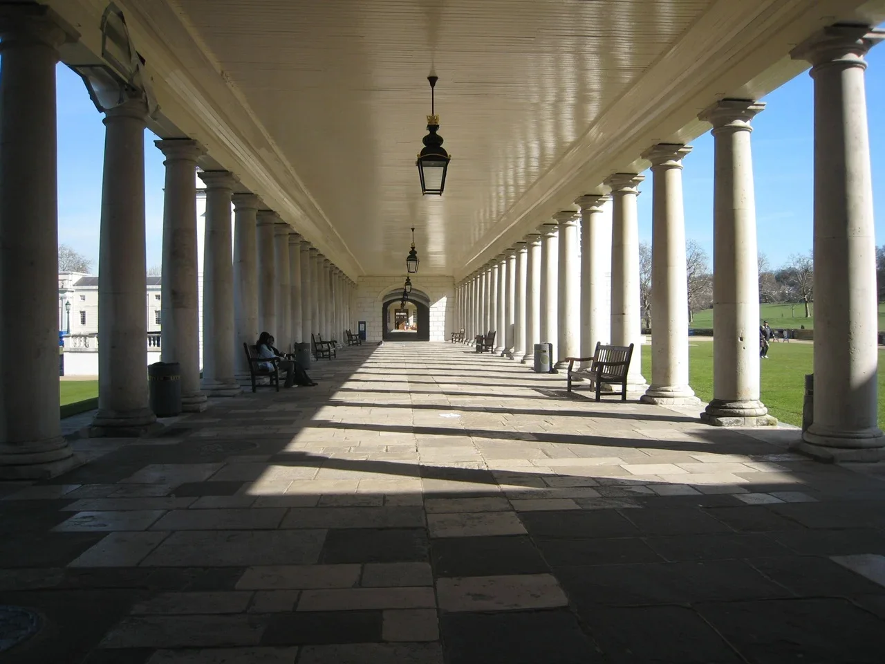Flat Woolwich Road in Greater London