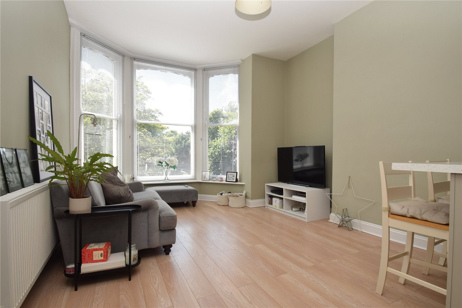 Flat Alga Terrace in Scarborough