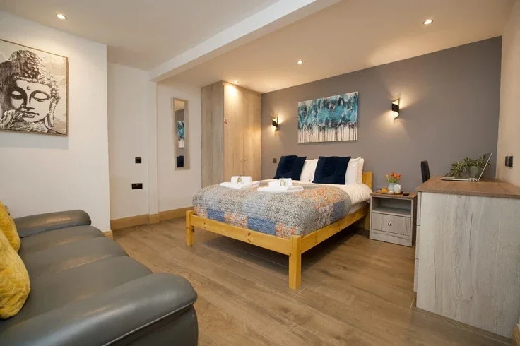 Flat Longford Road in Coventry