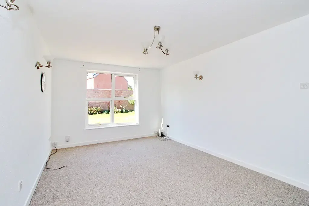 Flat Moyeady Avenue in Rugby