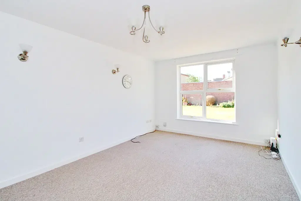 Flat Moyeady Avenue in Rugby