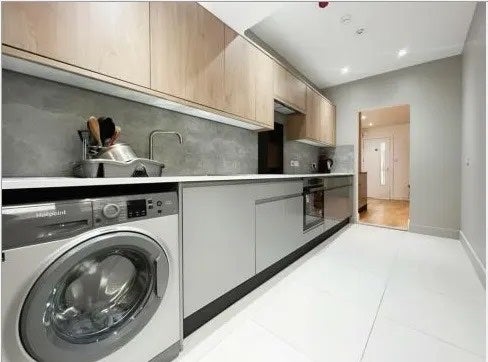Room Gulson Road in Coventry