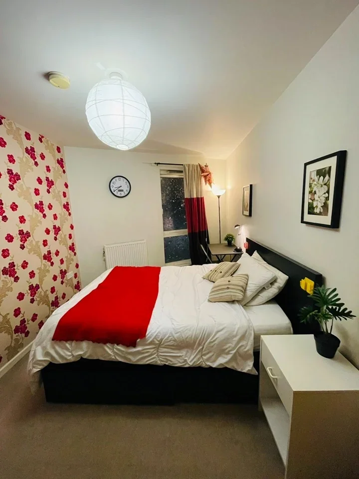 Room Repton Street in Greater London