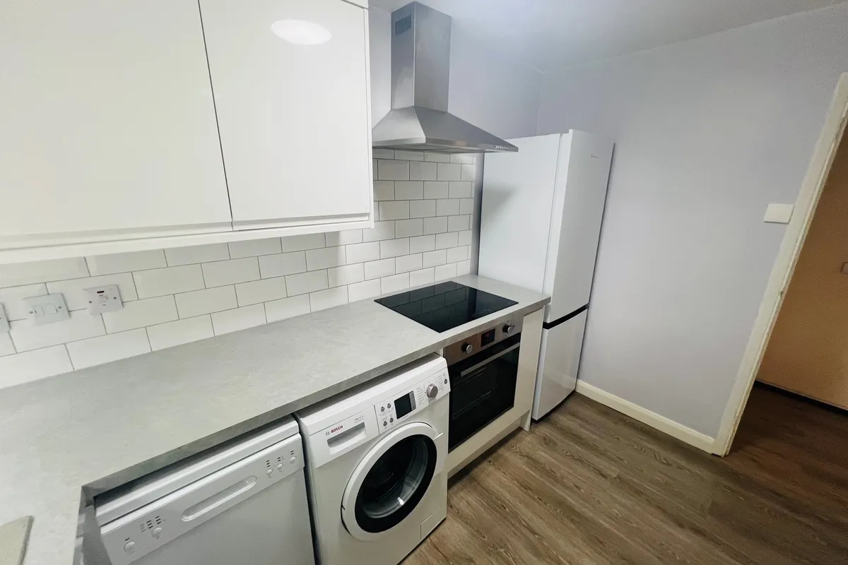 Flat Prince Andrew Close in Maidenhead