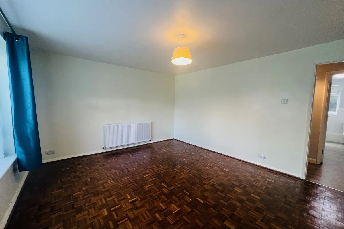 Flat Prince Andrew Close in Maidenhead