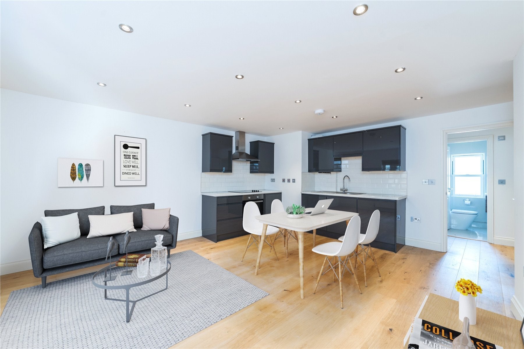 Flat Heather Place in Elmbridge