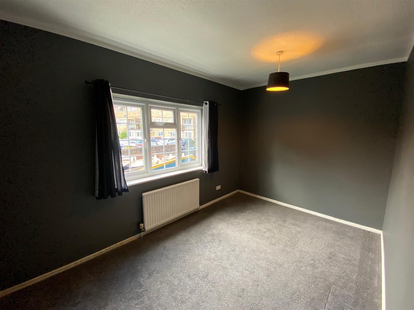 Flat Riverside Gardens in Dacorum