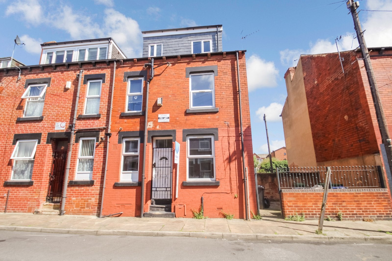 House Thornville Avenue in Leeds