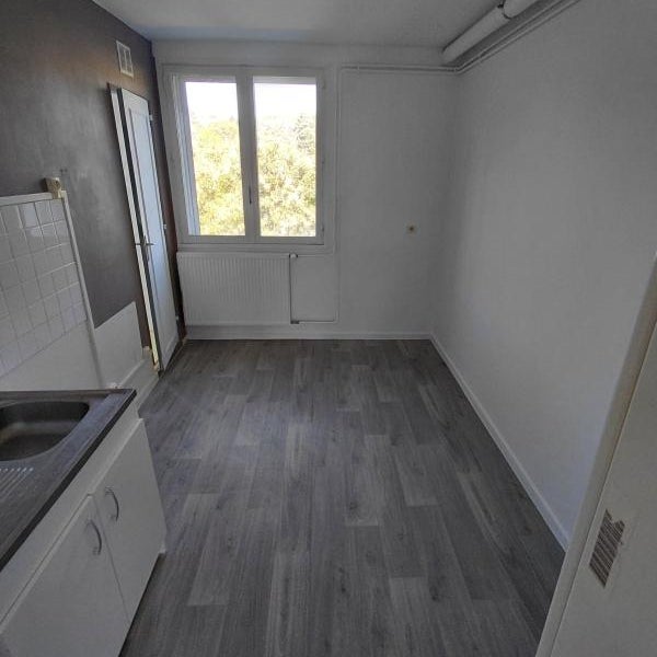 Flat Rue Pierre Vincendon in La Tour-du-Pin