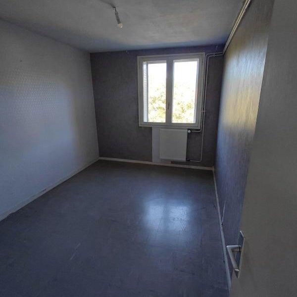 Flat Rue Pierre Vincendon in La Tour-du-Pin