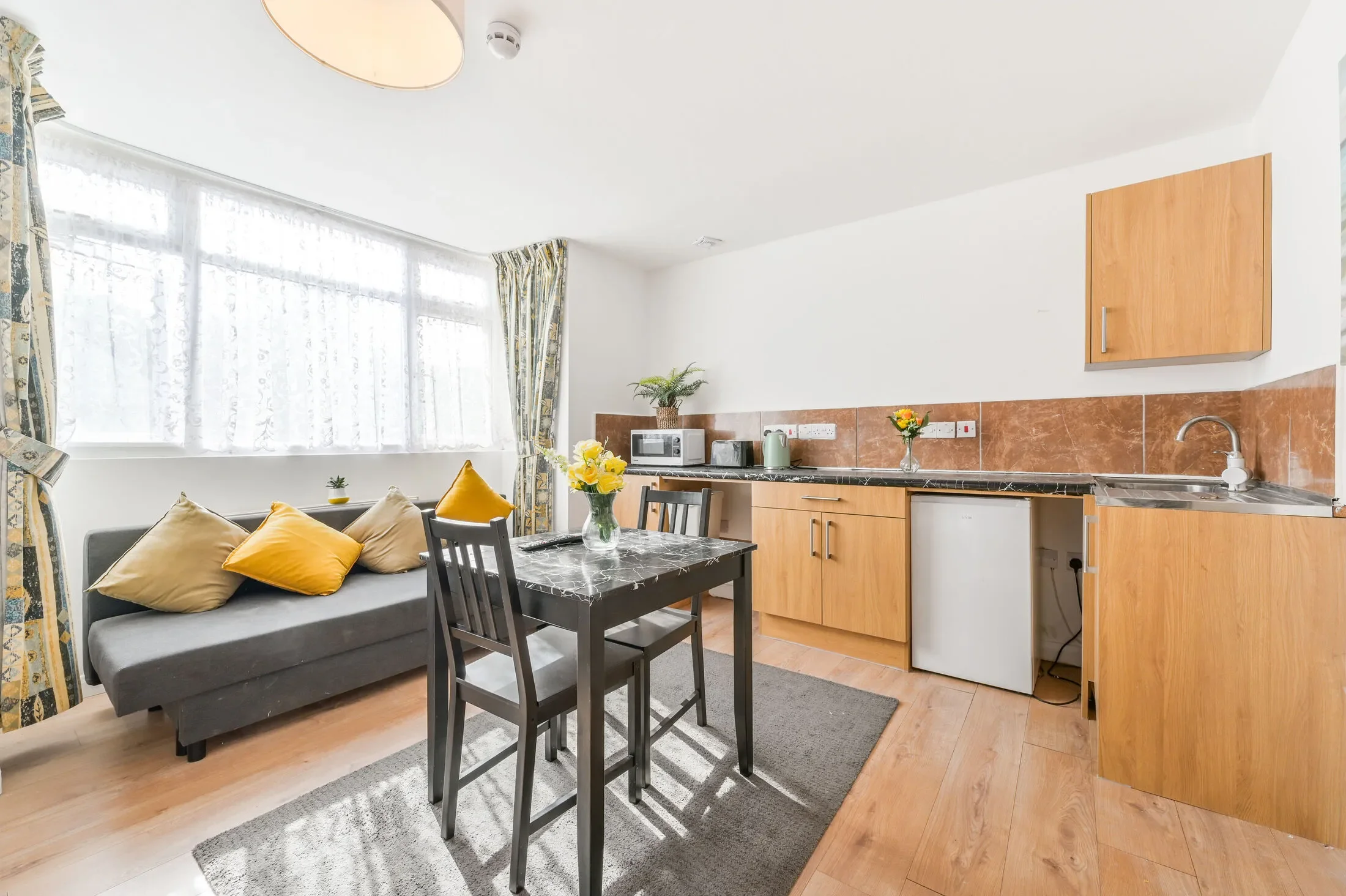 Flat Stratford Road in Greater London