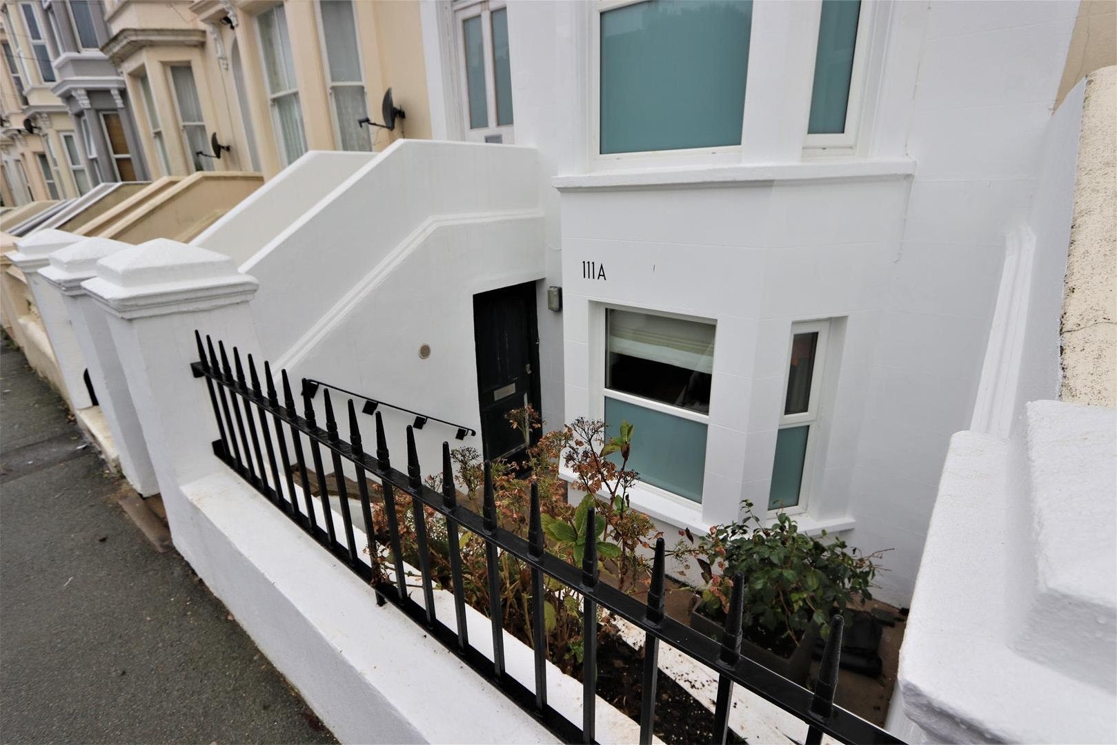 Flat Priory Road in St Leonards