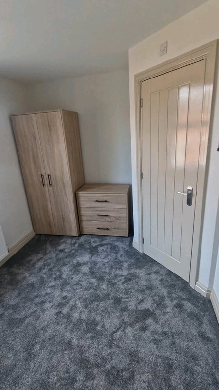 Room Cowley Hill Lane in St Helens