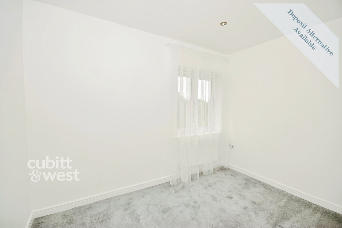 Flat Wheatcroft Court in Greater London