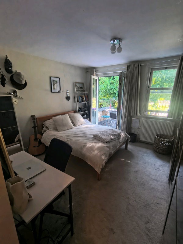 Room Latchmere Road in Greater London