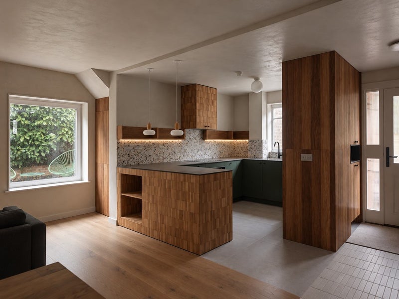 Flat Hetley Gardens in Greater London