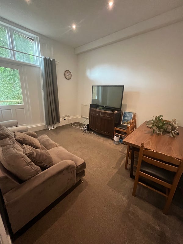 Room Archway Road in Greater London