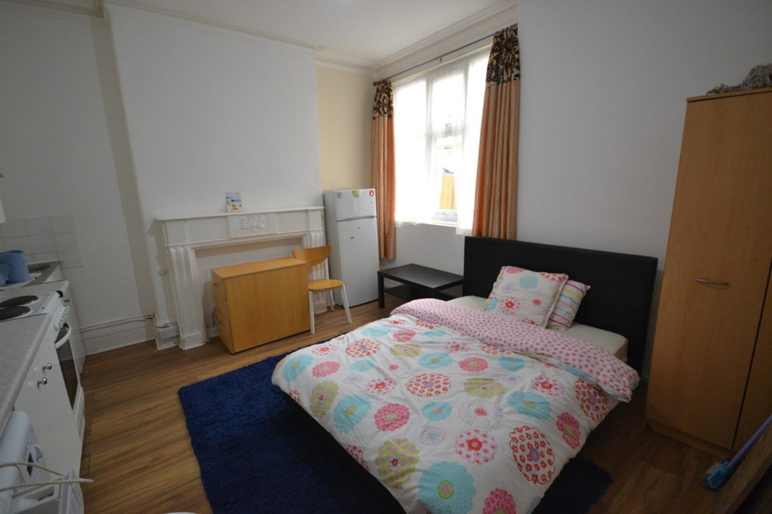 Room Ashleigh Road in Leicester