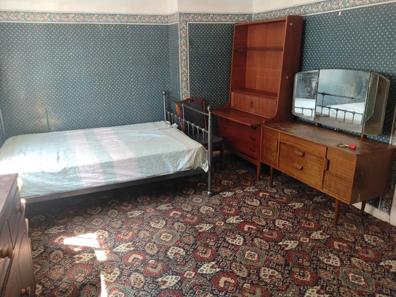 Room Monmouth Road in Birmingham