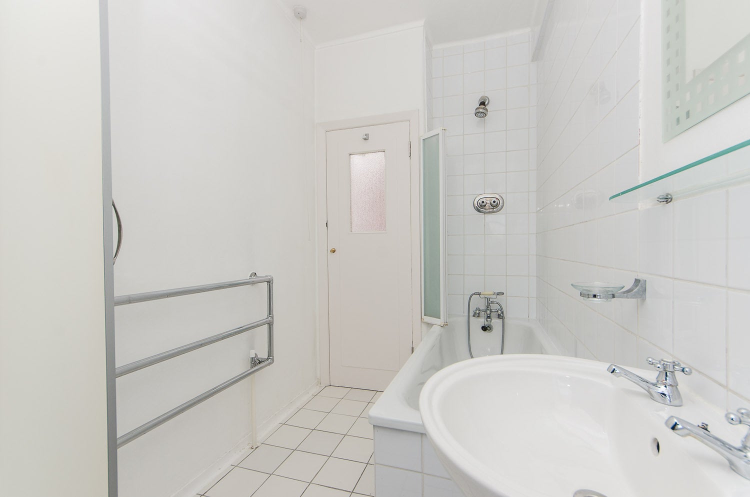 Flat Sloane Avenue in Greater London