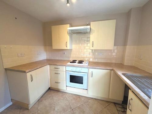 Flat Shepherds Pool in Wychavon