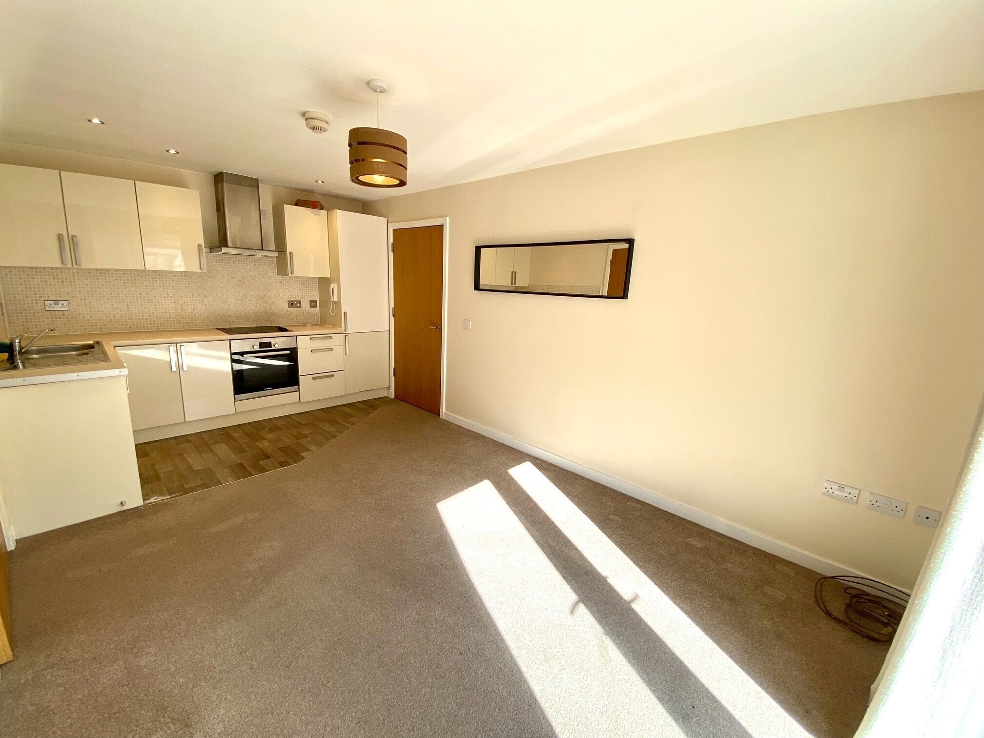 Flat Harrowby Lane in Cardiff