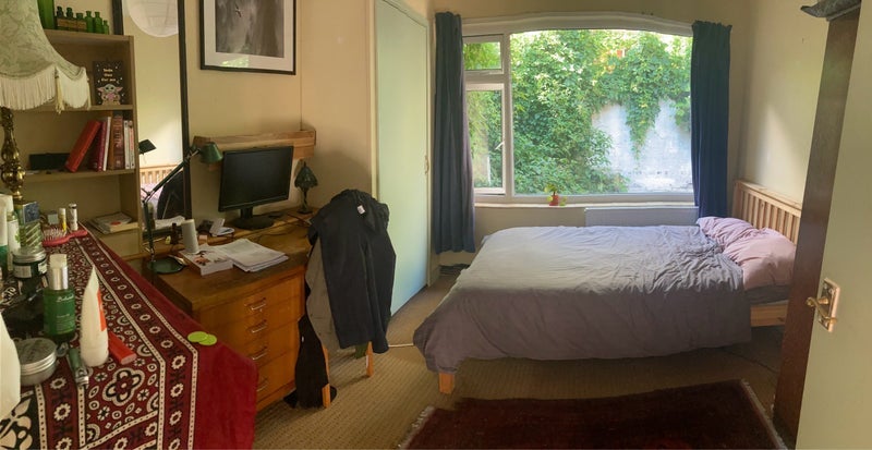Room Upper Cheltenham Place in Bristol