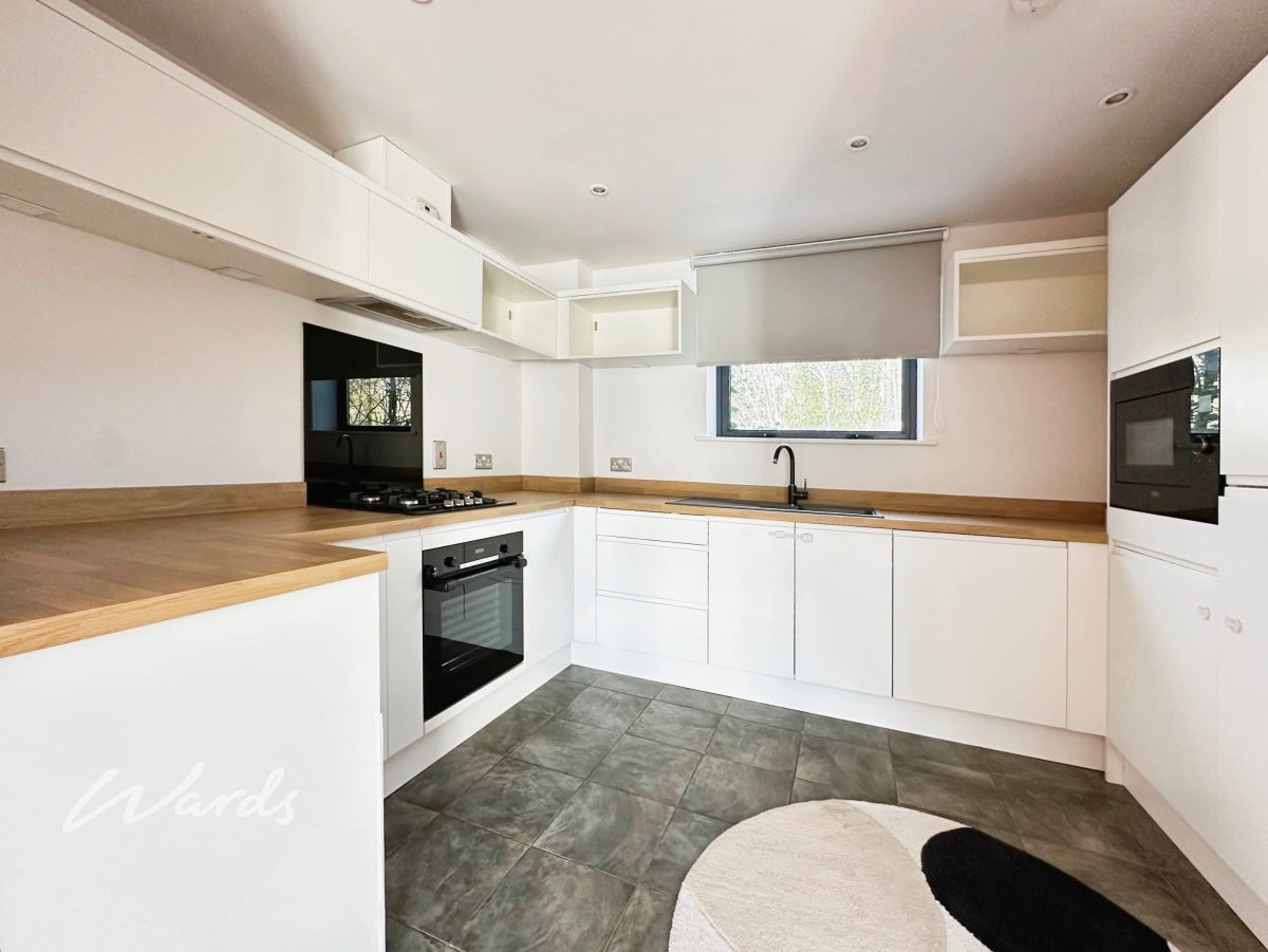 Flat Eccleston Road in Maidstone