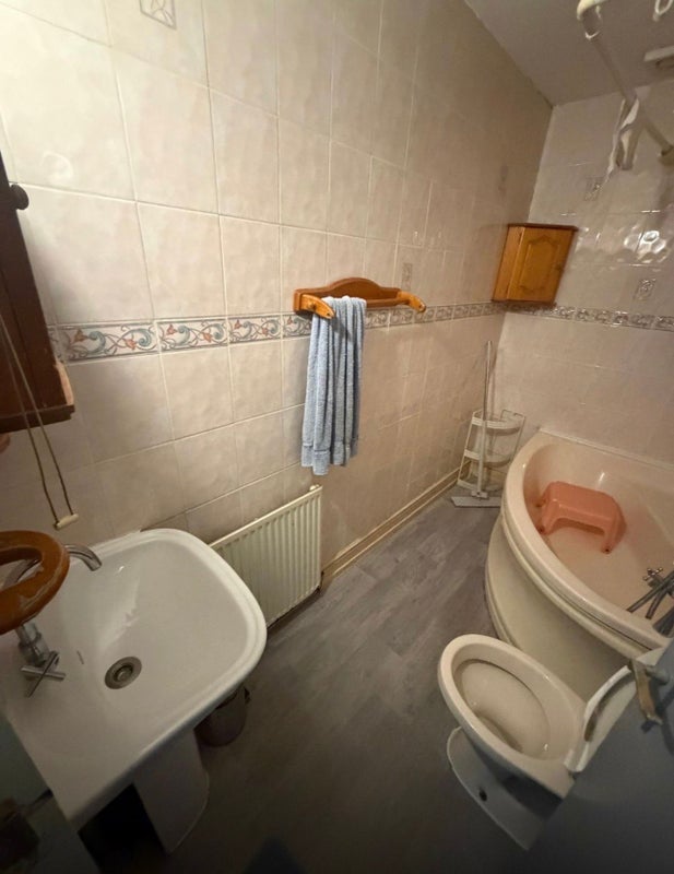 Room Cambridge Street in Chadderton