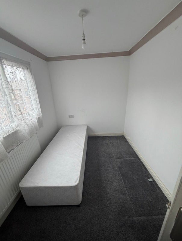 Room Cambridge Street in Chadderton
