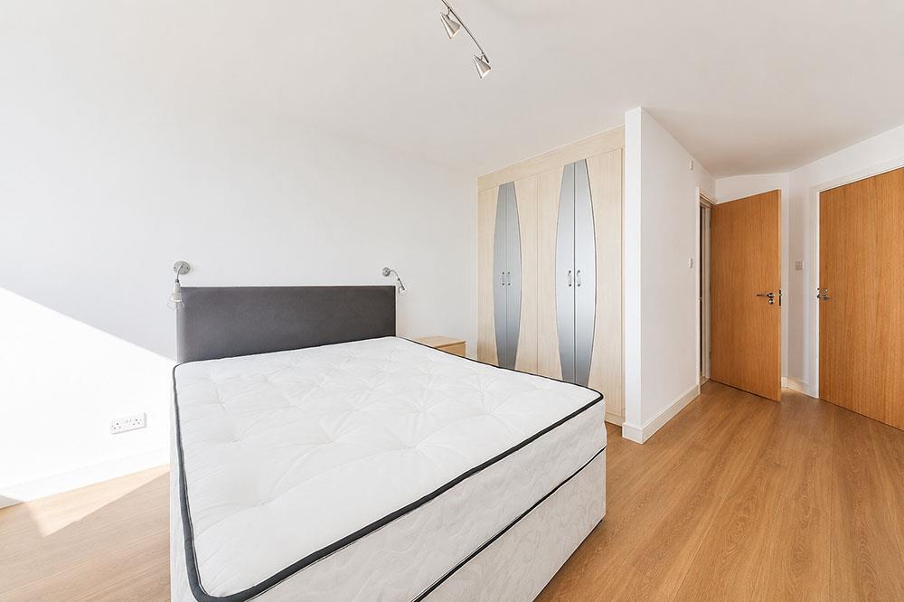 Flat Palgrave Gardens in City of Westminster