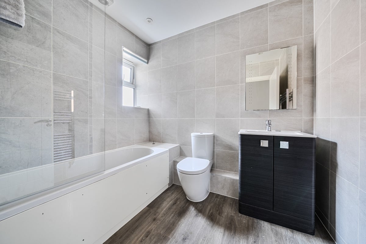 Flat Carlton Road in St Albans