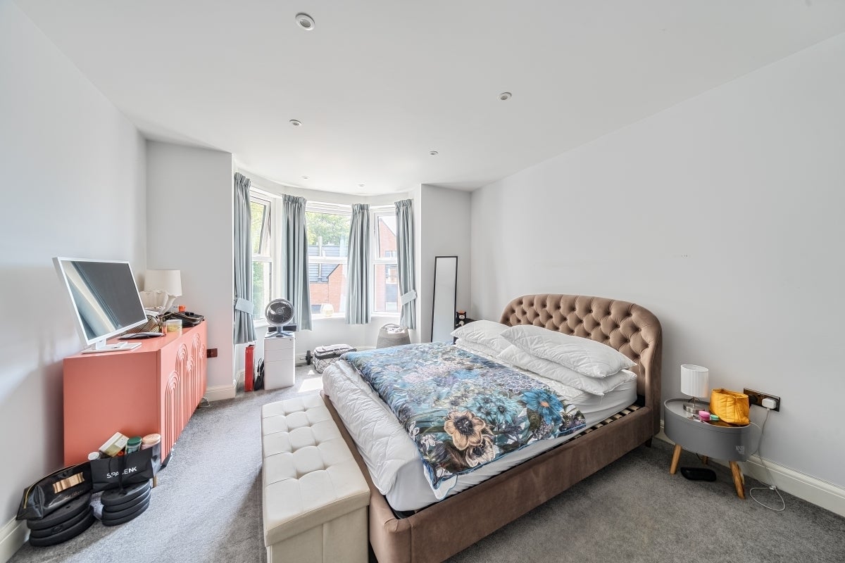 Flat Carlton Road in St Albans