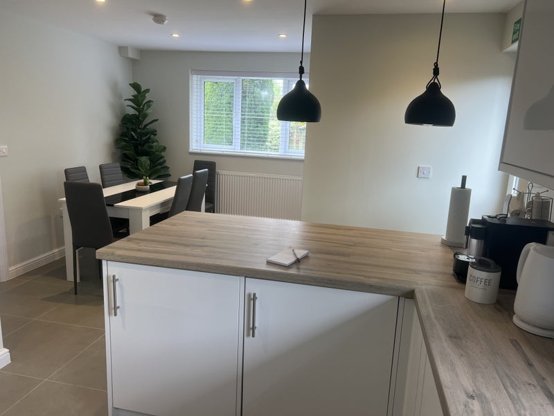 Room Lark Rise in Crawley
