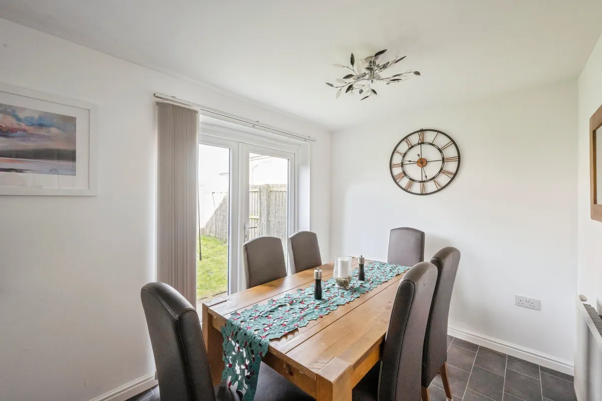 House Mirabelle Way in Doncaster