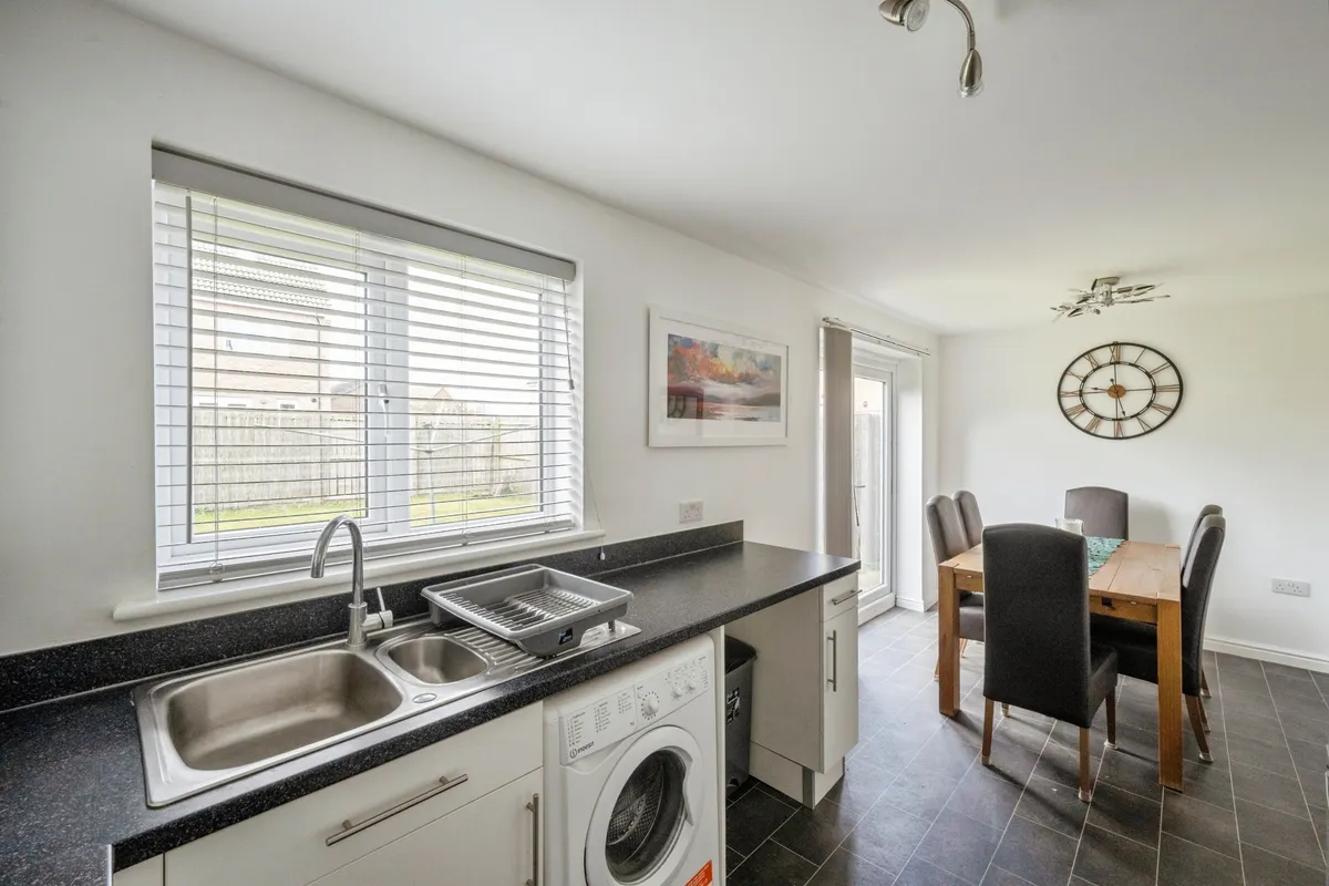 House Mirabelle Way in Doncaster