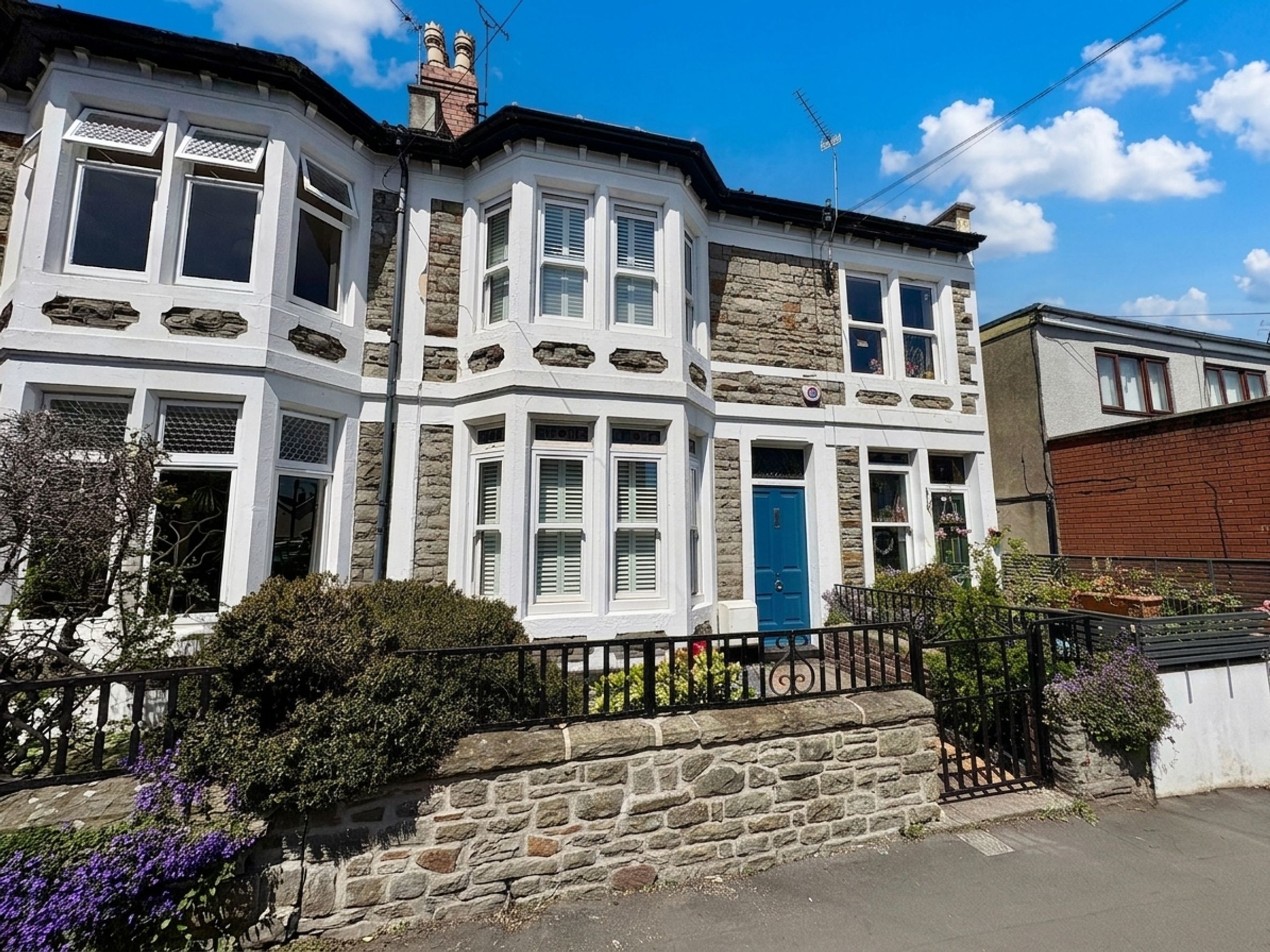 House Brynland Avenue in Bristol