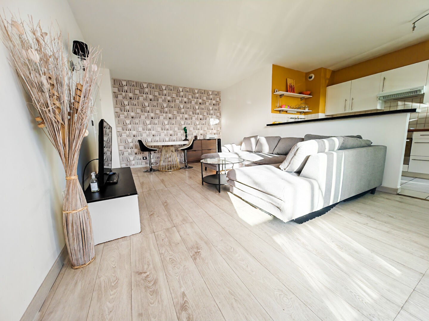 Flat Avenue du Hazay in Cergy