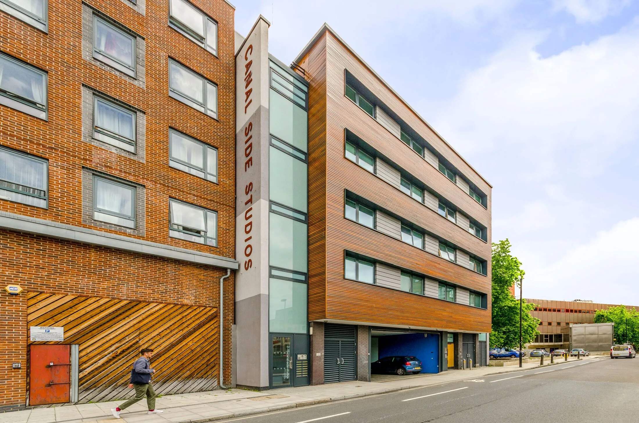Flat St. Pancras Way in Greater London