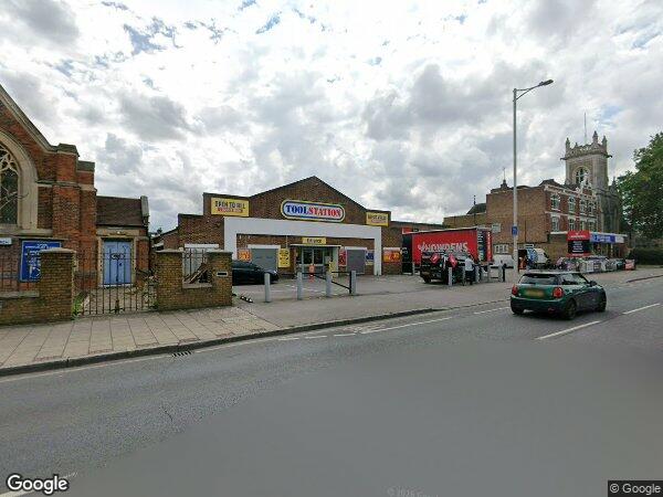 Flat High Road in Greater London