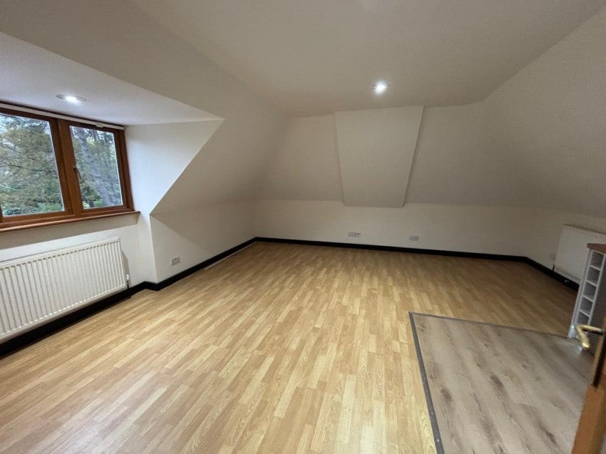 Flat Heatherlands Road in Southampton
