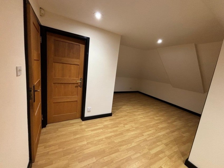 Flat Heatherlands Road in Southampton