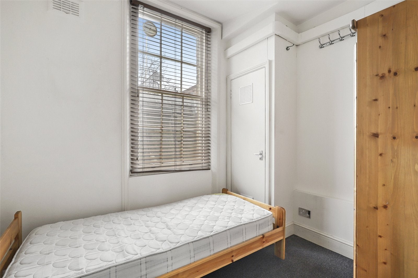 Flat Blenheim Terrace in City of Westminster