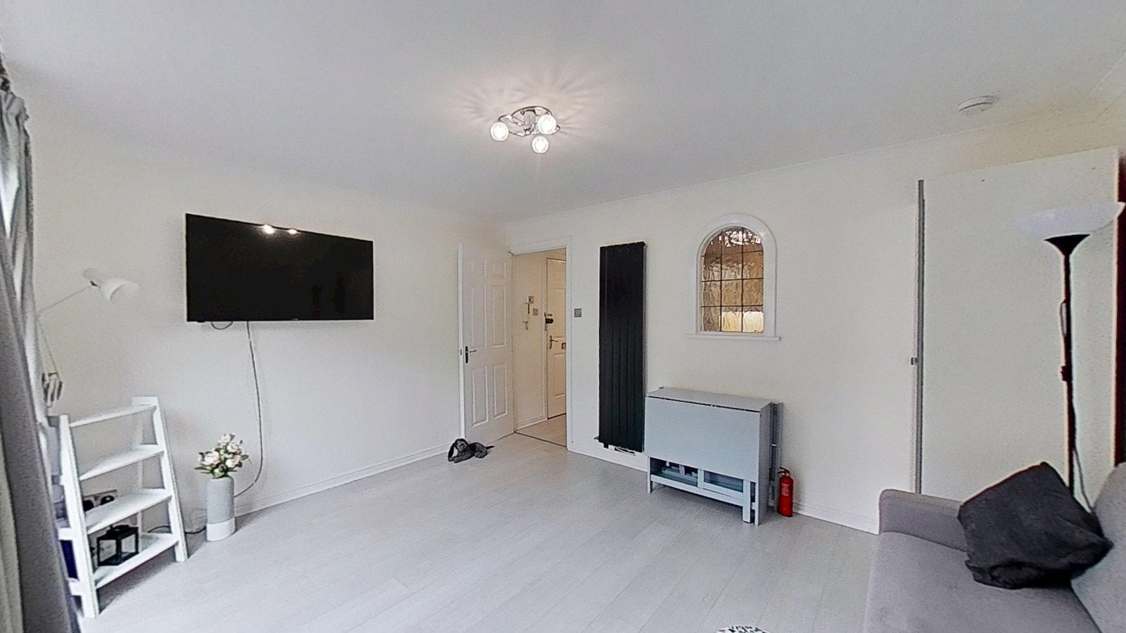 Flat Brunswick Road in City of Edinburgh